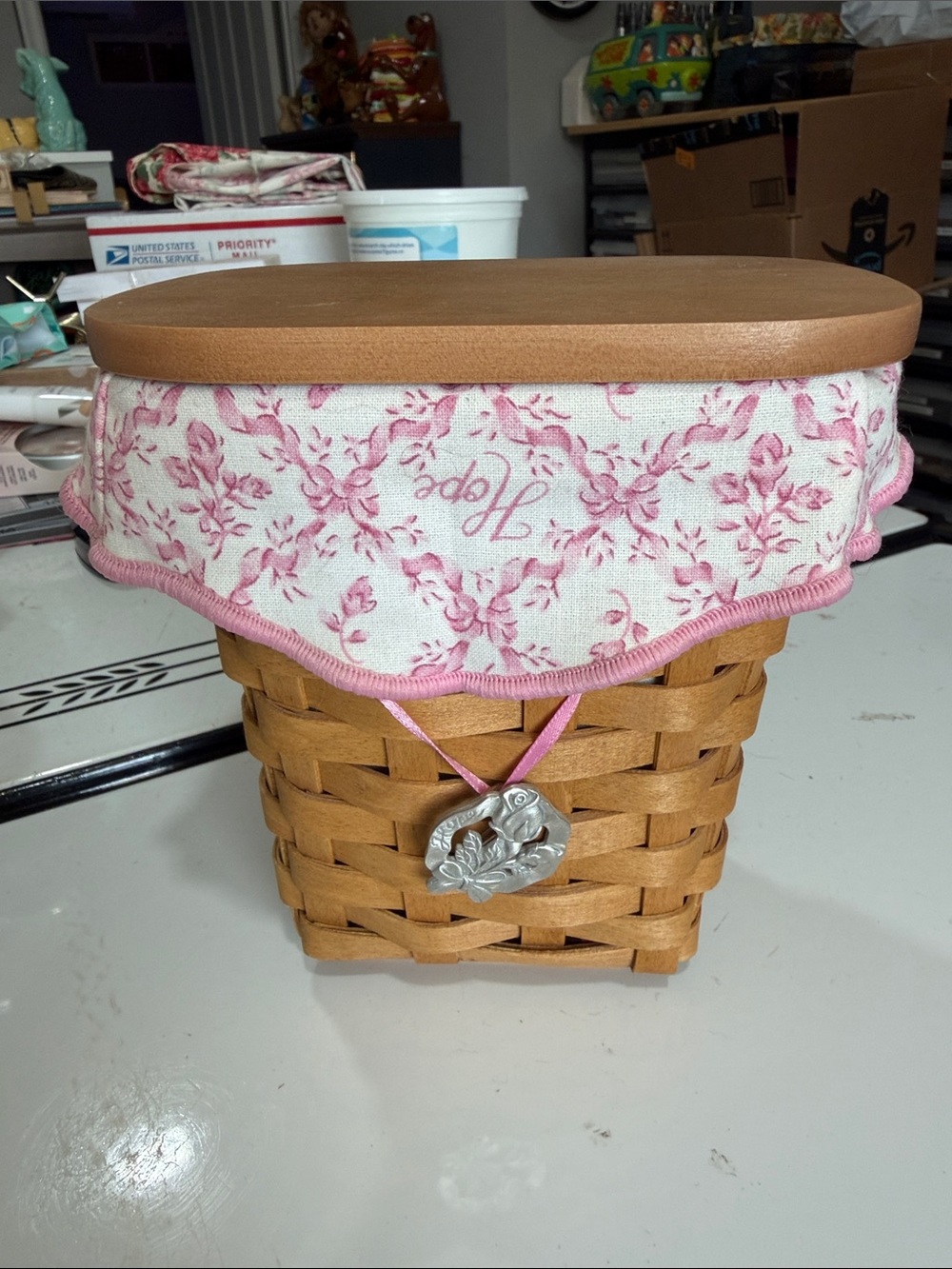 Longaberger 2004 Horizon of Hope Basket, Liner, Protector, Wooden Lid and Tie-On